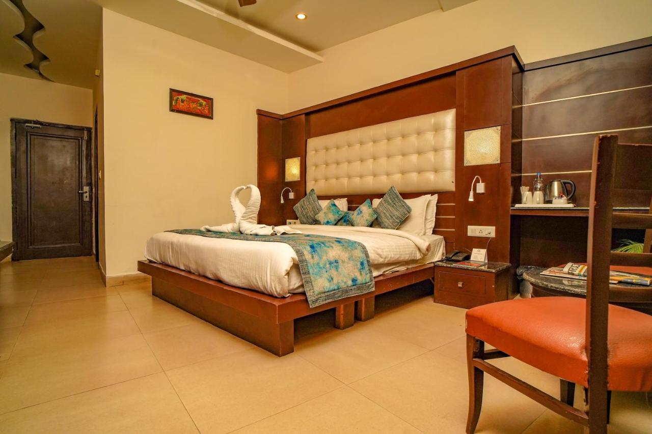 Excel Hotels And Resorts Bhīm Tāl Kültér fotó